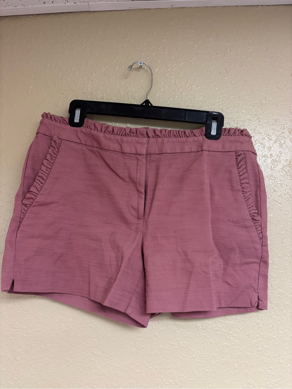 LOFT Ruffle-Trim High-Waist Shorts - Dusty Rose